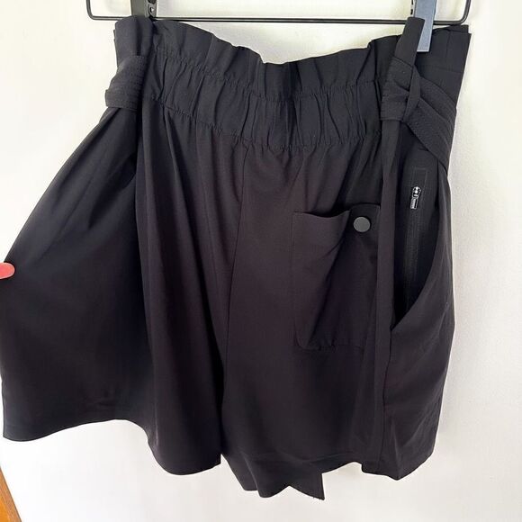 Athleta women’s plus size Skyline Short II - Picture 5 of 8